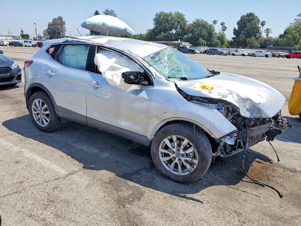 51864986 :رقم المزاد ، JN1BJ1AV0MW305462 vin ، 2021 Nissan Rogue Sport مزاد بيع