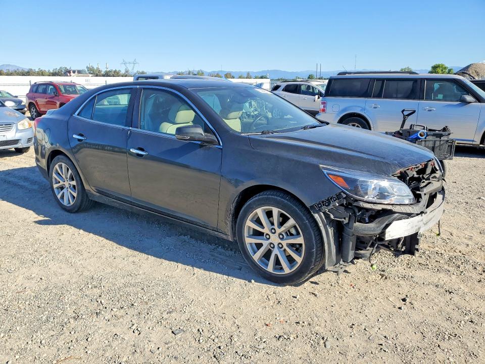 53089016 :رقم المزاد ، 1G11H5SL4EF272582 vin ، 2014 Chevrolet Malibu مزاد بيع