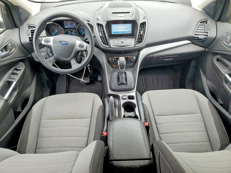 53045606 :رقم المزاد ، 1FMCU0GXXGUA88722 vin ، 2016 Ford Escape مزاد بيع