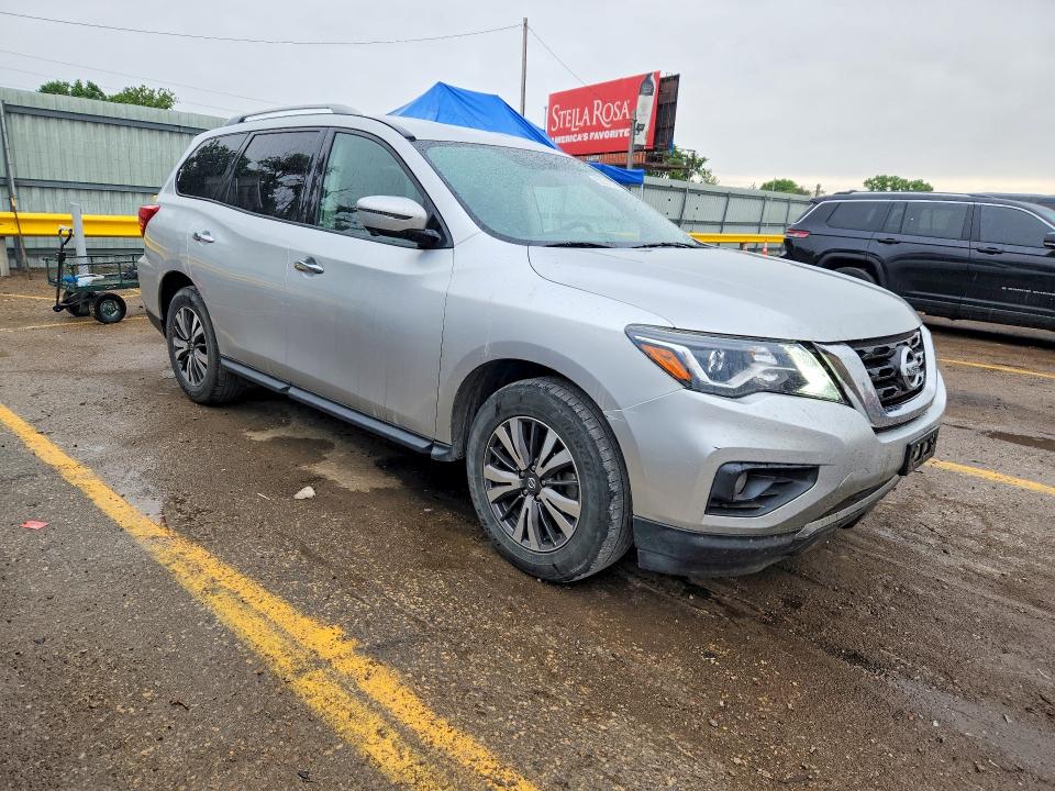 53231026 :رقم المزاد ، 5N1DR2MN5KC627976 vin ، 2019 Nissan Pathfinder مزاد بيع