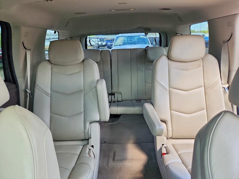 52431356 :رقم المزاد ، 1GYS4CKJXFR205201 vin ، 2015 Cadillac Escalade مزاد بيع