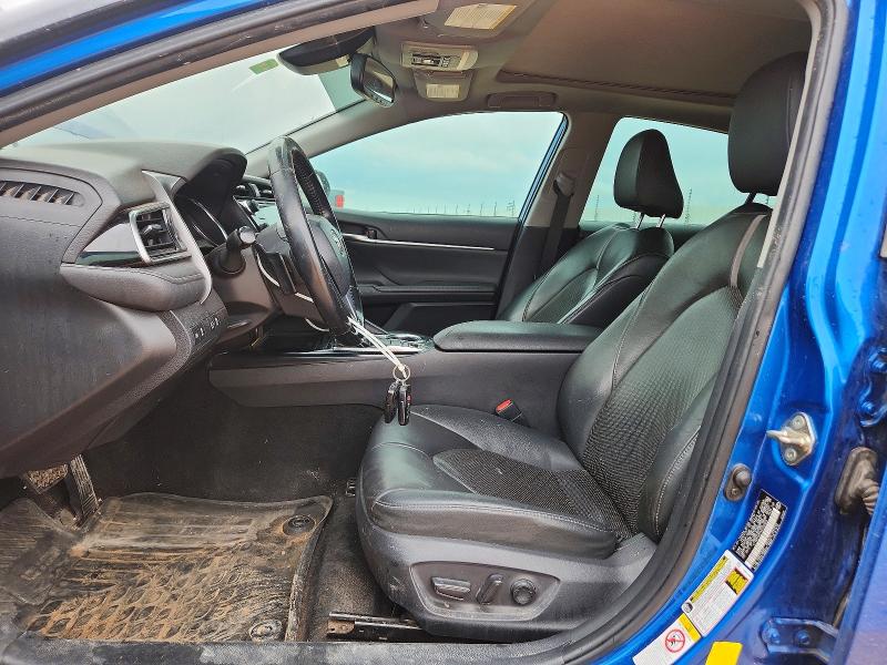 53590546 :رقم المزاد ، 4T1B61HK7KU220942 vin ، 2019 Toyota Camry مزاد بيع