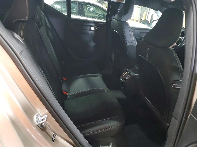 Продажа на аукционе авто 2023 Volvo Xc40, vin: YV4ED3UL3P2102839, номер лота: 54555786