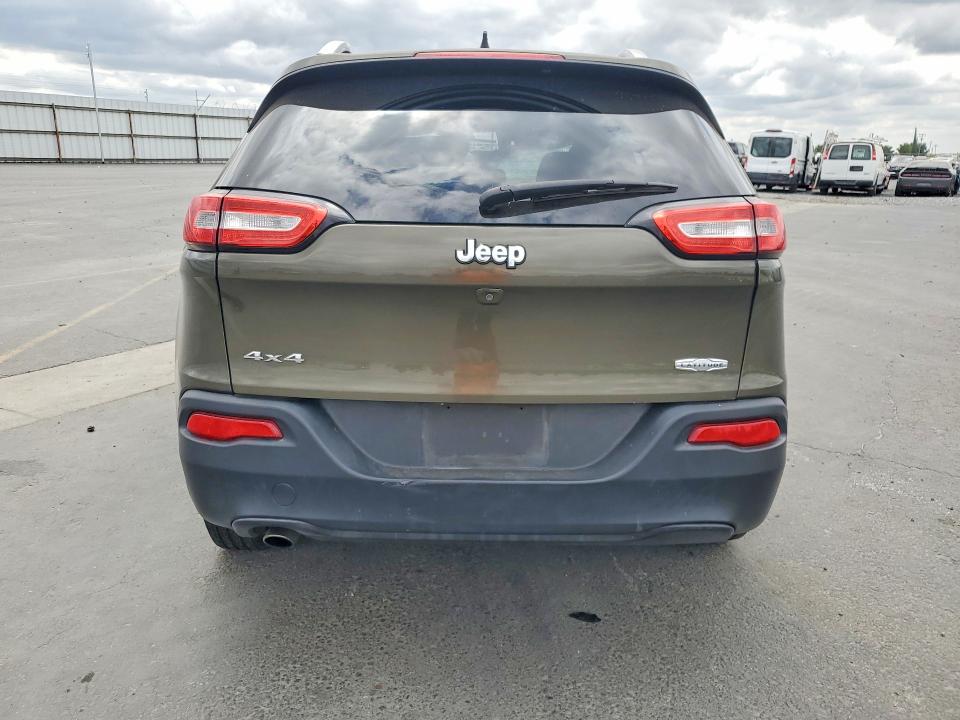 52950536 :رقم المزاد ، 1C4PJMCB7FW663944 vin ، 2015 Jeep Cherokee مزاد بيع