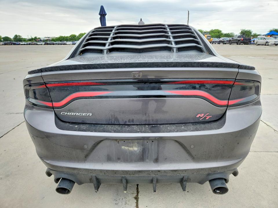 52723996 :رقم المزاد ، 2C3CDXCT0FH915357 vin ، 2015 Dodge Charger مزاد بيع