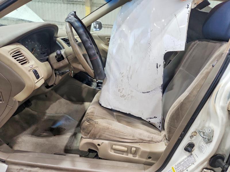 52479846 :رقم المزاد ، 1HGCG1647YA095477 vin ، 2000 Honda Accord مزاد بيع