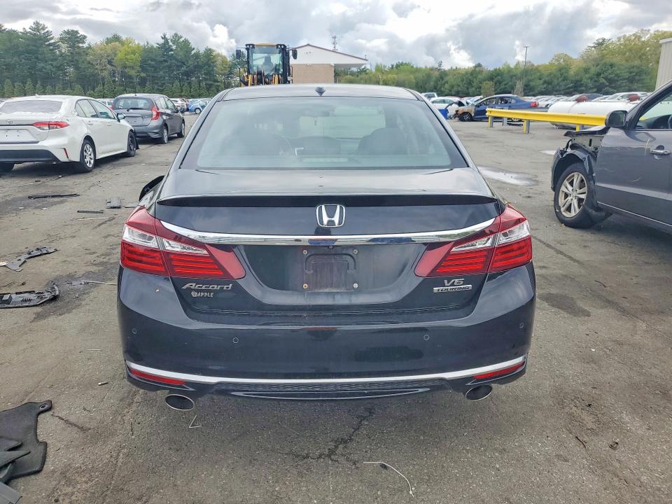 53691276 :رقم المزاد ، 1HGCR3F9XHA010214 vin ، 2017 Honda Accord مزاد بيع