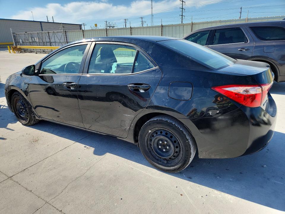 53704996 :رقم المزاد ، 5YFBURHE4JP831655 vin ، 2018 Toyota Corolla مزاد بيع