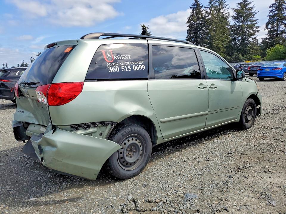 2010 Toyota Sienna მანქანა იყიდება აუქციონზე, vin: 5TDKK4CC3AS321125, აუქციონის ნომერი: 53624576
