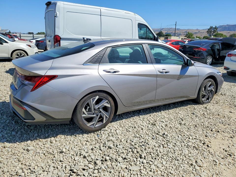 54197116 :رقم المزاد ، KMHLS4DG2SU890496 vin ، 2025 Hyundai Elantra مزاد بيع