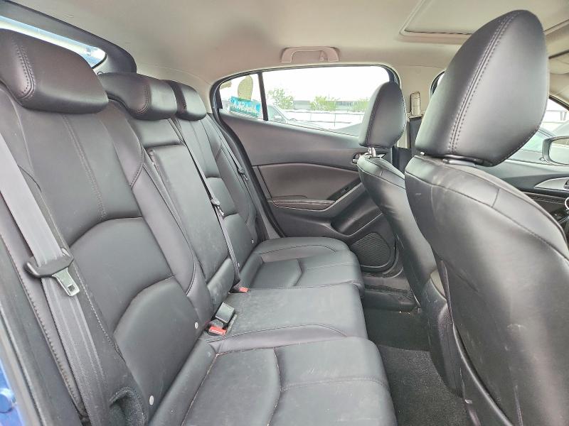 53917546 :رقم المزاد ، 3MZBN1L37JM266763 vin ، 2018 Mazda 3 مزاد بيع