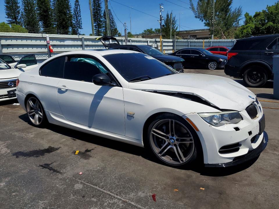 2011 Bmw 335 მანქანა იყიდება აუქციონზე, vin: WBAKG1C56BE618606, აუქციონის ნომერი: 52714236