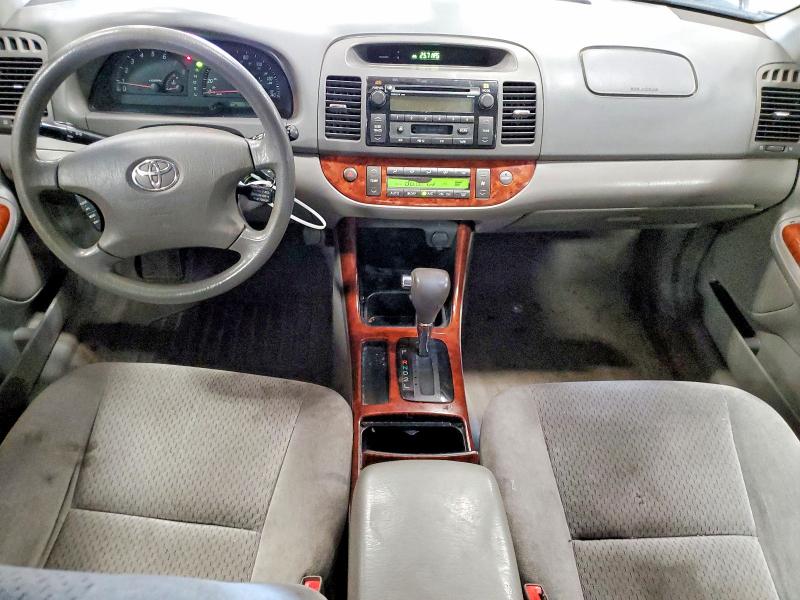 2002 Toyota Camry მანქანა იყიდება აუქციონზე, vin: 4T1BE32KX2U520384, აუქციონის ნომერი: 53840996