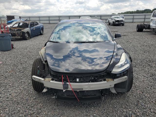 2018 Tesla Model 3 მანქანა იყიდება აუქციონზე, vin: 5YJ3E1EBXJF129977, აუქციონის ნომერი: 53589496