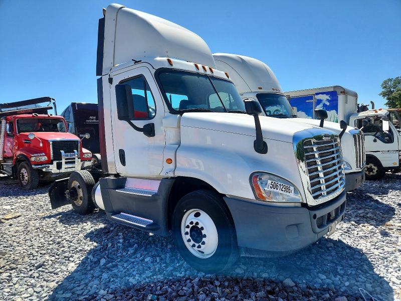 2016 Freightliner Cascadia 125 მანქანა იყიდება აუქციონზე, vin: 1FUBGEDV5GLHC5715, აუქციონის ნომერი: 50612986