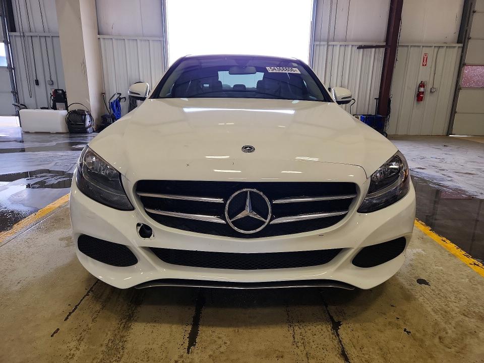 54368806 :رقم المزاد ، WDDWF4JB8JR335834 vin ، 2018 Mercedes-benz C مزاد بيع