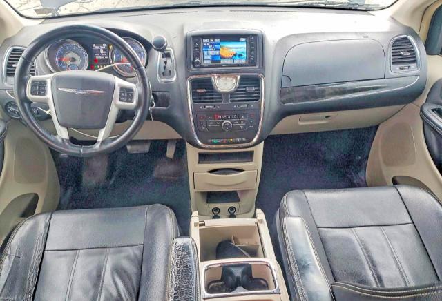 53722026 :رقم المزاد ، 2C4RC1BG3FR553836 vin ، 2015 Chrysler Town & Country مزاد بيع