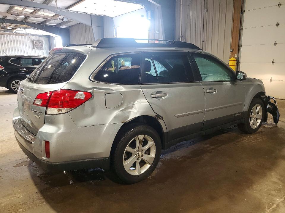 54639656 :رقم المزاد ، 4S4BRBCC0D3311671 vin ، 2013 Subaru Outback مزاد بيع