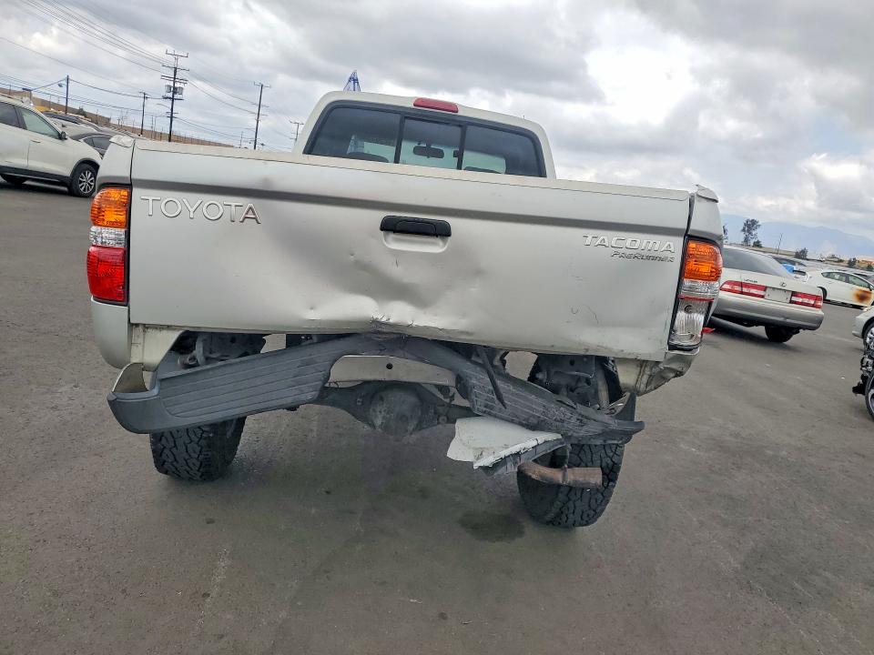 52965586 :رقم المزاد ، 5TESM92N31Z876217 vin ، 2001 Toyota Tacoma مزاد بيع