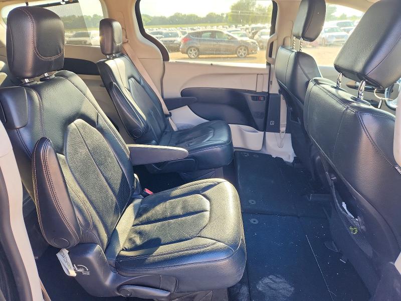 Продажа на аукционе авто 2019 Chrysler Pacifica, vin: 2C4RC1BG0KR700558, номер лота: 53633466