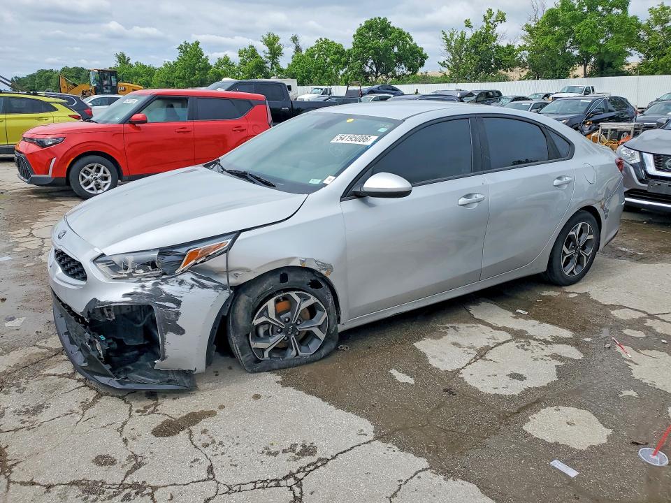 2020 Kia Forte მანქანა იყიდება აუქციონზე, vin: 3KPF24ADXLE187773, აუქციონის ნომერი: 54195086