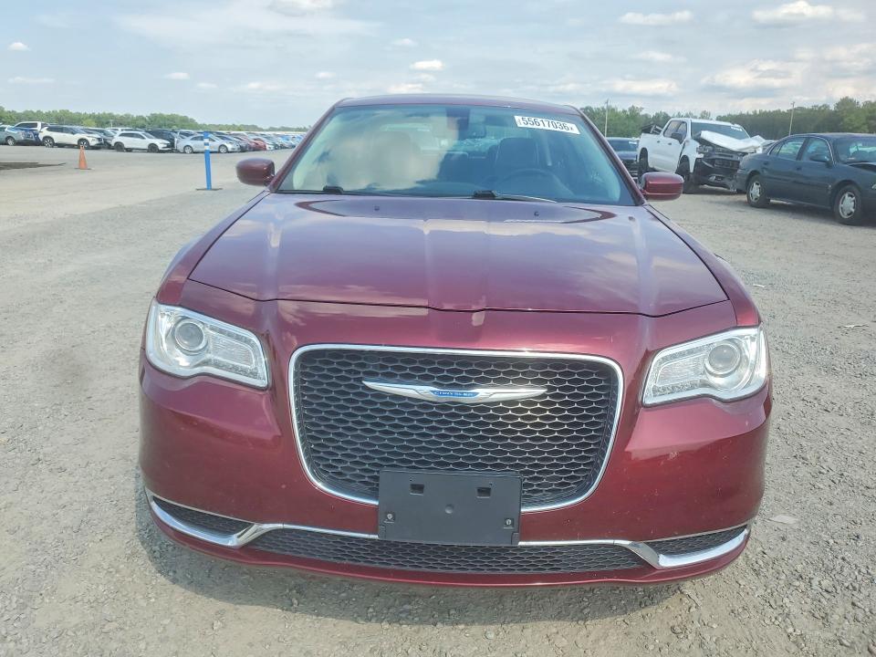 2017 Chrysler 300 მანქანა იყიდება აუქციონზე, vin: 2C3CCAAGXHH668261, აუქციონის ნომერი: 55617036