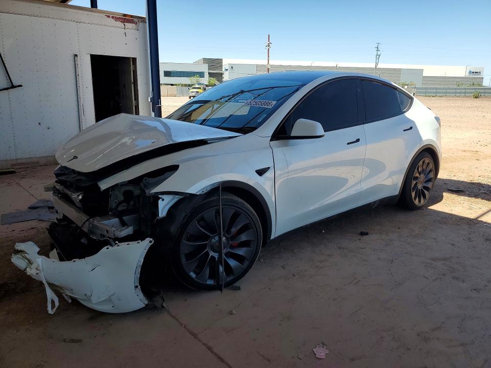 Auction sale of the 2024 Tesla Model Y, vin: 7SAYGDEF7RF179044, lot number: 52505886