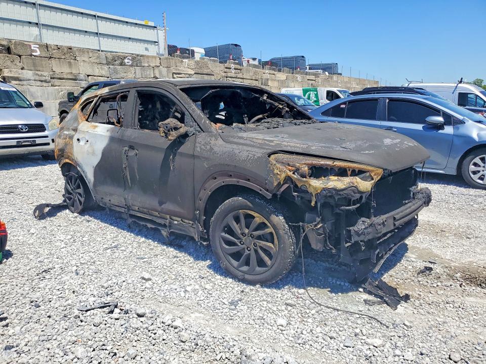 2016 Hyundai Tucson მანქანა იყიდება აუქციონზე, vin: KM8J23A45GU042678, აუქციონის ნომერი: 52339836