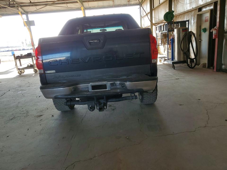 54008706 :رقم المزاد ، 3GNEK12T44G260665 vin ، 2004 Chevrolet Avalanche مزاد بيع