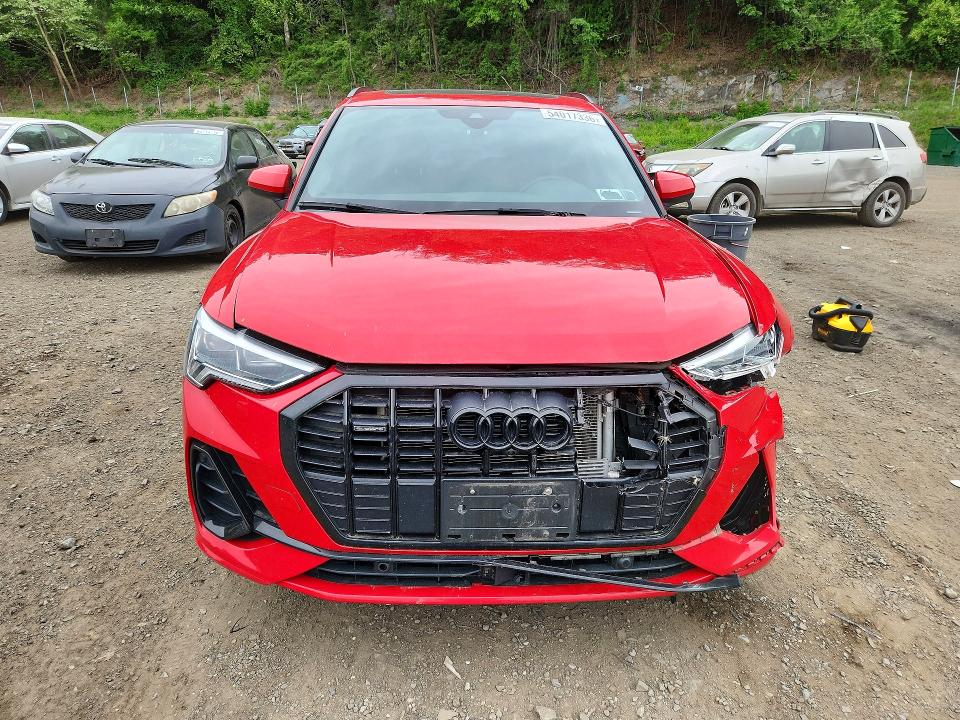 54017336 :رقم المزاد ، WA1EECF30P1050230 vin ، 2023 Audi Q3 مزاد بيع