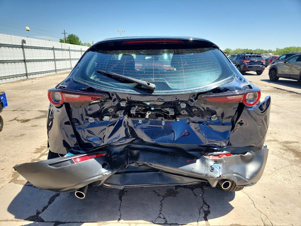 53629646 :رقم المزاد ، 3MVDMBAL9NM418814 vin ، 2022 Mazda Cx-30 مزاد بيع
