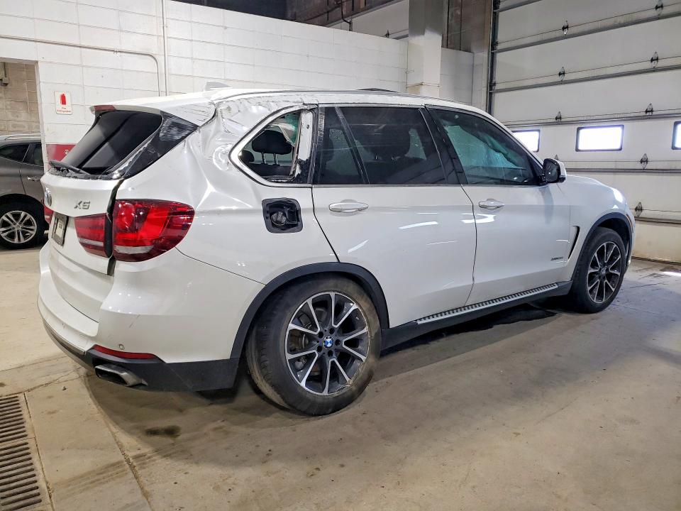 53850496 :رقم المزاد ، 5UXKR0C58F0P07327 vin ، 2015 Bmw X5 مزاد بيع