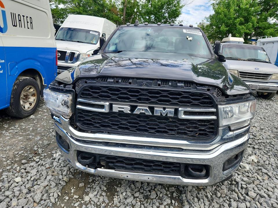 54880006 :رقم المزاد ، 3C7WRTCL7NG142374 vin ، 2022 Ram 3500 مزاد بيع