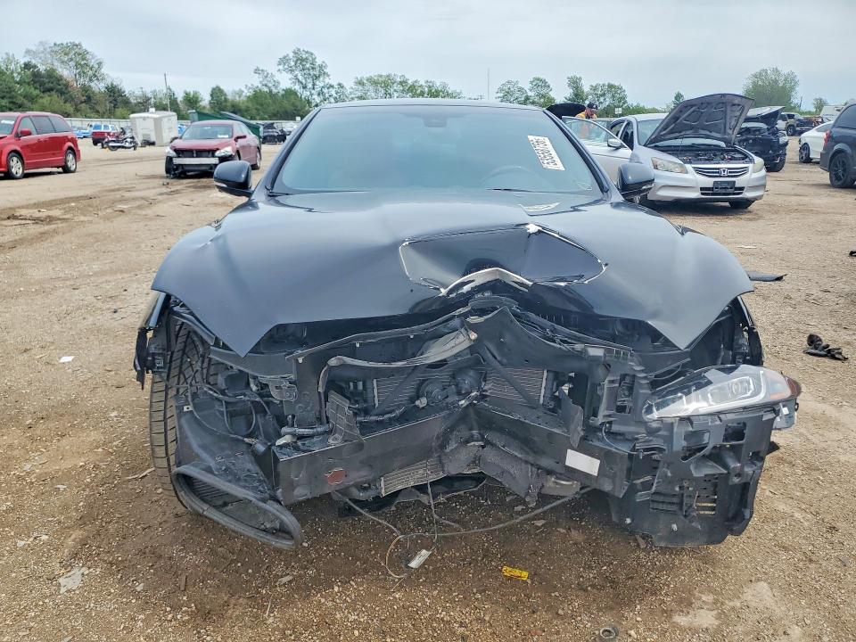 53558756 :رقم المزاد ، SAJWA2GEXGMW01831 vin ، 2016 Jaguar Xjl مزاد بيع
