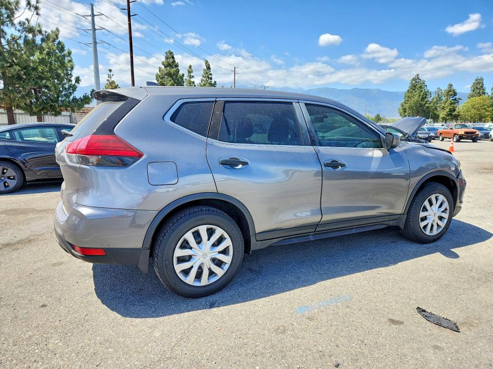 55456096 :رقم المزاد ، JN8AT2MT2HW406824 vin ، 2017 Nissan Rogue مزاد بيع