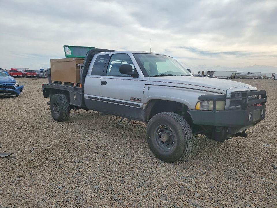 54865436 :رقم المزاد ، 3B7KF23C42M213526 vin ، 2002 Dodge Ram 2500 مزاد بيع