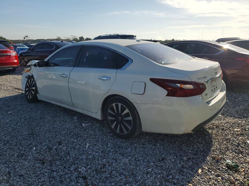 2018 Nissan Altima მანქანა იყიდება აუქციონზე, vin: 1N4AL3AP4JC266216, აუქციონის ნომერი: 54608596