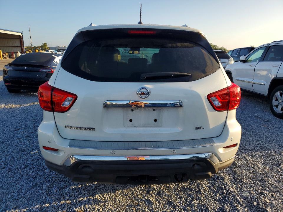 Продажа на аукционе авто 2017 Nissan Pathfinder, vin: 5N1DR2MN0HC620569, номер лота: 54138046
