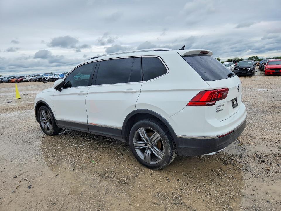 Продажа на аукционе авто 2018 Volkswagen Tiguan, vin: 3VV4B7AXXJM179258, номер лота: 52141866