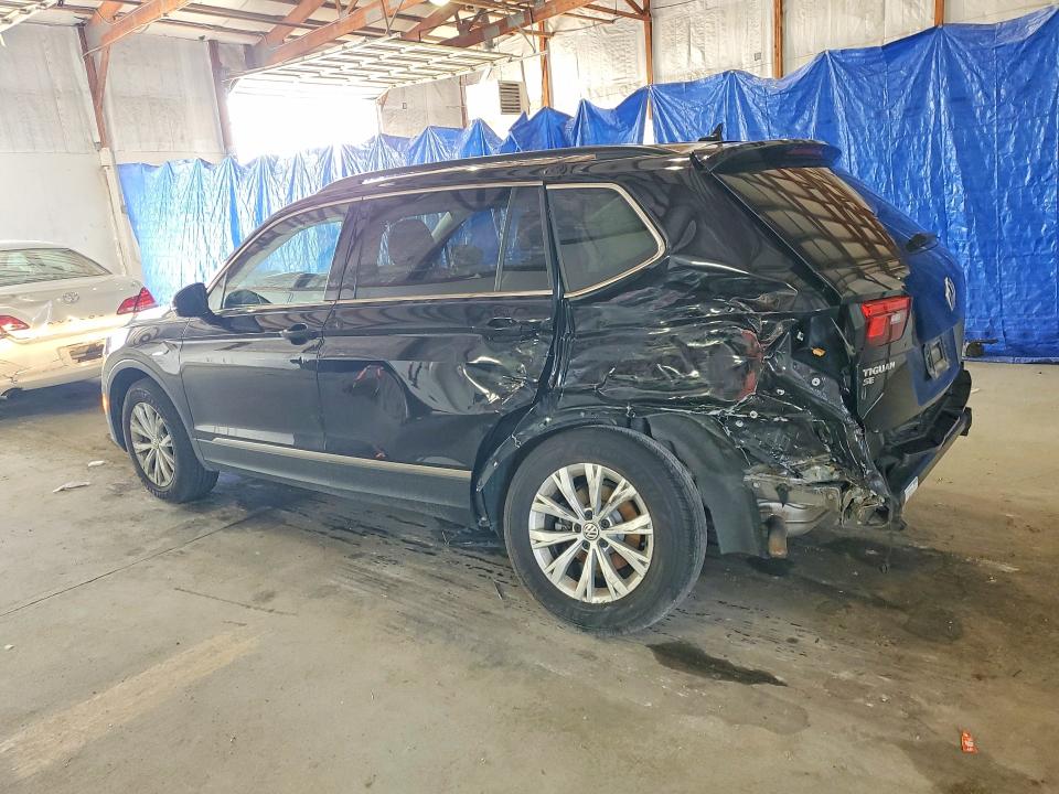 Продаж на аукціоні авто 2018 Volkswagen Tiguan, vin: 3VV2B7AX9JM120953, номер лоту: 52245536