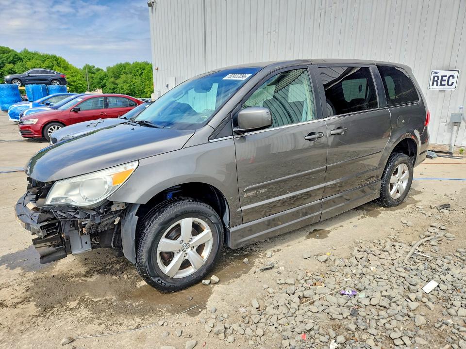 Продажа на аукционе авто 2010 Volkswagen Routan, vin: 2V4RW3D17AR306202, номер лота: 52422096