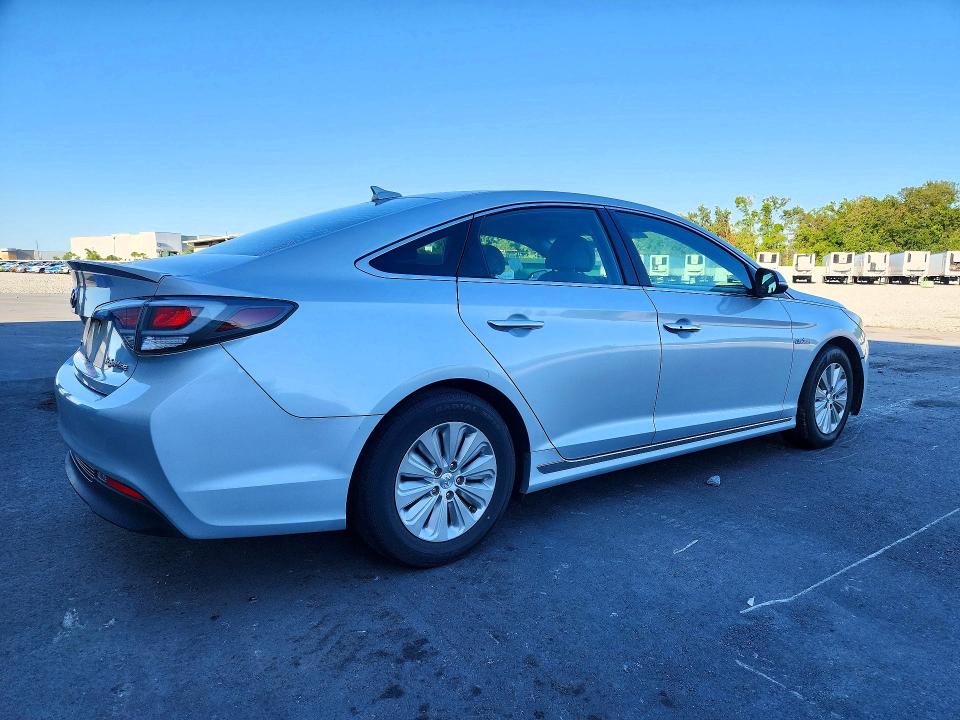 Продаж на аукціоні авто 2017 Hyundai Sonata Hybrid, vin: KMHE24L38HA064317, номер лоту: 50810486