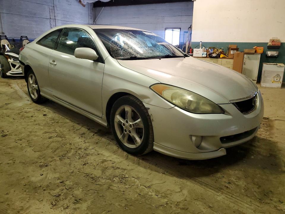 52647586 :رقم المزاد ، 4T1CA38P54U008926 vin ، 2004 Toyota Camry Solara مزاد بيع