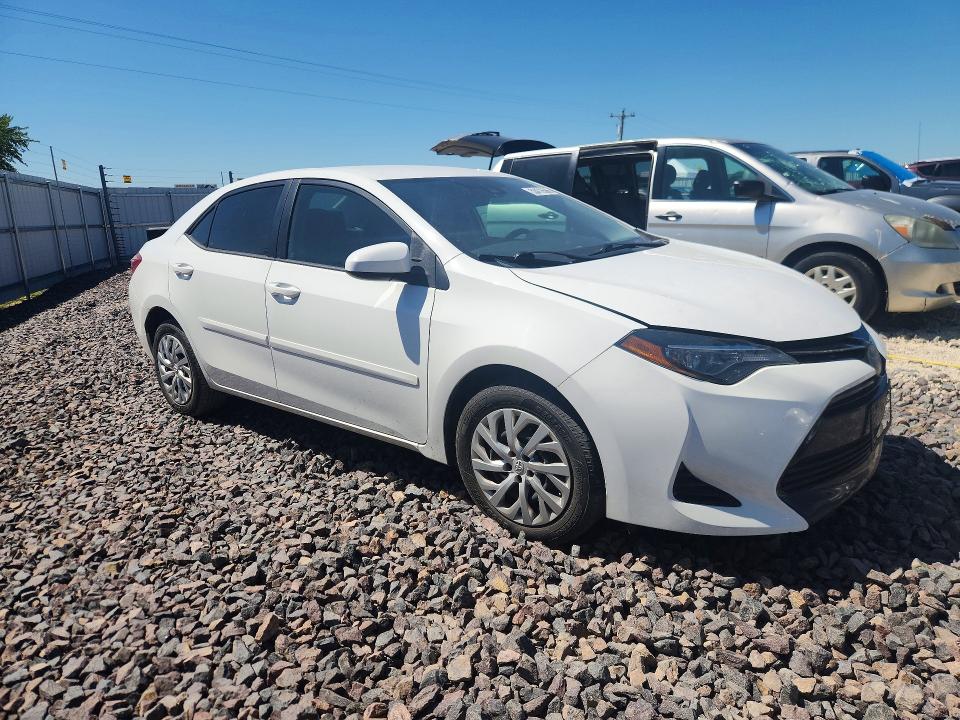 2018 Toyota Corolla მანქანა იყიდება აუქციონზე, vin: 5YFBURHE8JP841170, აუქციონის ნომერი: 53472606