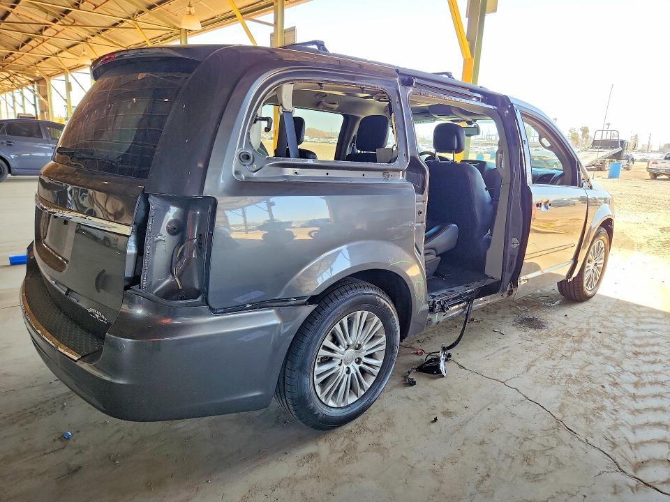 54720826 :رقم المزاد ، 2C4RC1CG5FR674995 vin ، 2015 Chrysler Town & Country مزاد بيع