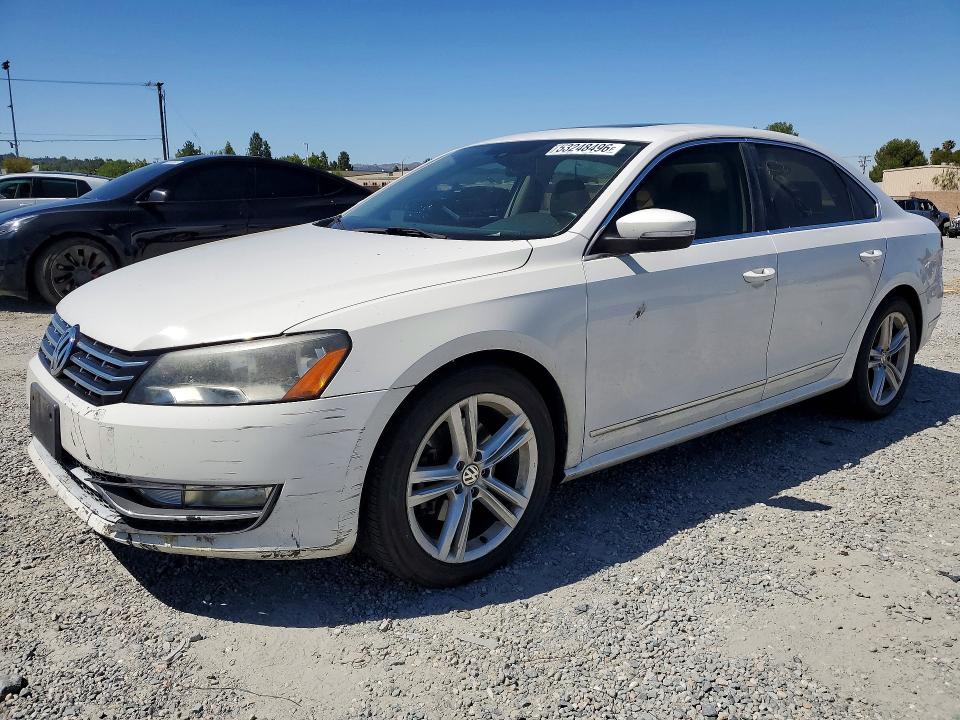 53248496 :رقم المزاد ، 1VWCV7A37FC003658 vin ، 2015 Volkswagen Passat مزاد بيع