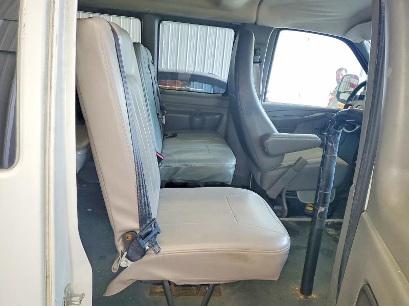Продаж на аукціоні авто 2010 Chevrolet Express G2500, vin: 1GBZGRDG3A1105954, номер лоту: 52343216