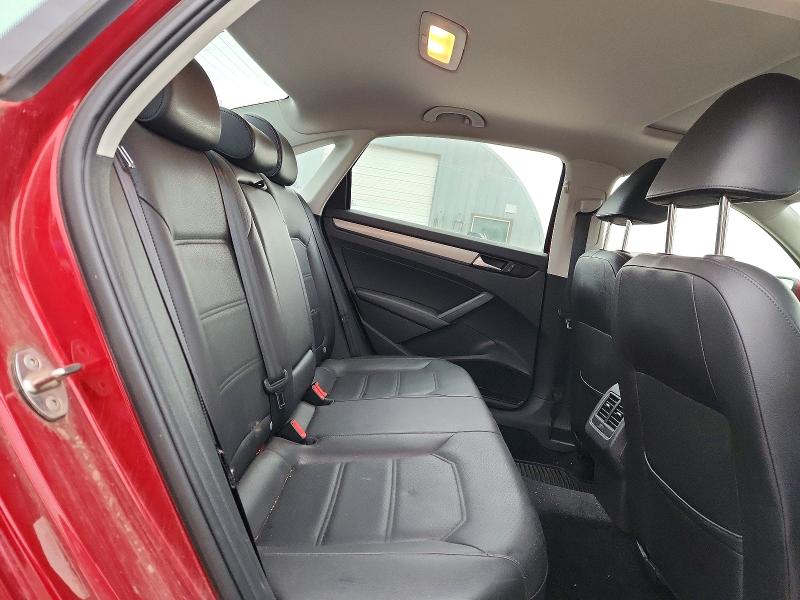 54156236 :رقم المزاد ، 1VWBV7A37FC017541 vin ، 2015 Volkswagen Passat مزاد بيع