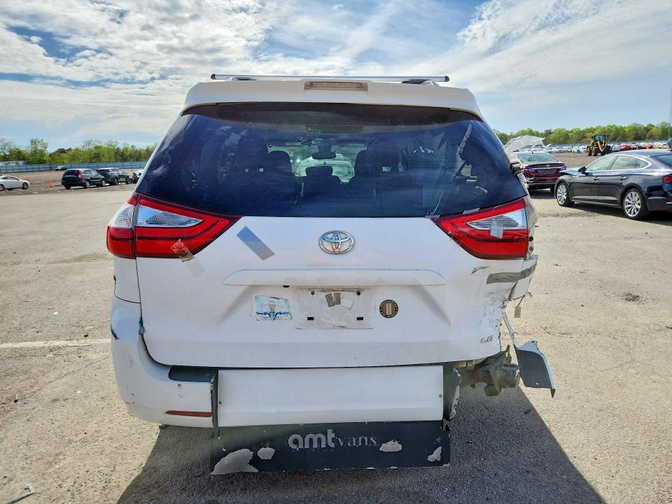 Aukcja sprzedaży 2018 Toyota Sieanna, vin: 5TDKZ3DC7JS905421, numer aukcji: 54632936
