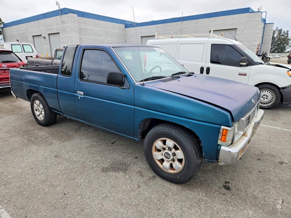 53975836 :رقم المزاد ، 1N6SD16S1SC455174 vin ، 1995 Nissan Truck مزاد بيع